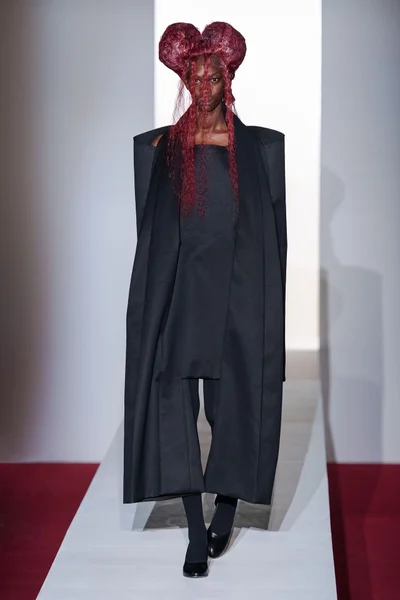 Look 35